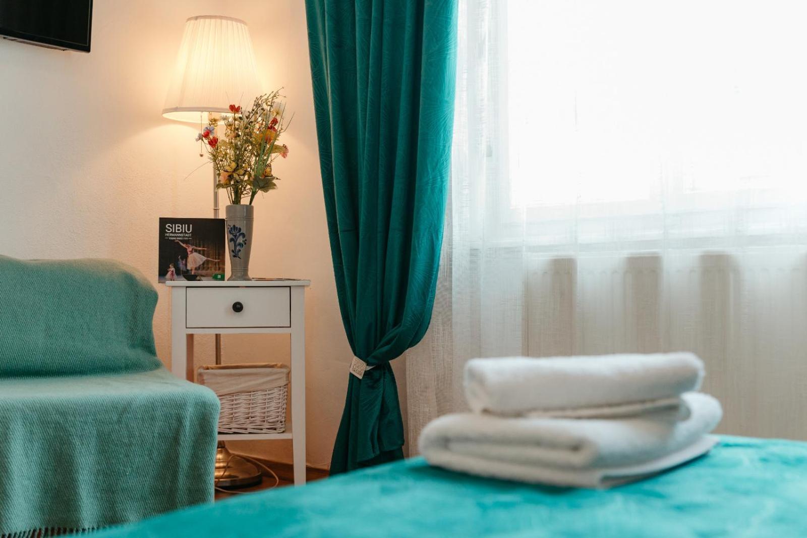 Flh - Apartament Mai Cu Aroma De Cafea Si Ceai Sibiu Exterior photo